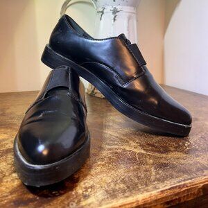 Tory Burch Black Leather Flat Loafers – Size 7.5 – Worn Once